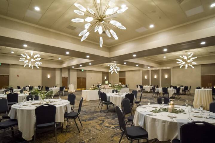 Holiday Inn Cleveland-S Independence by IHG