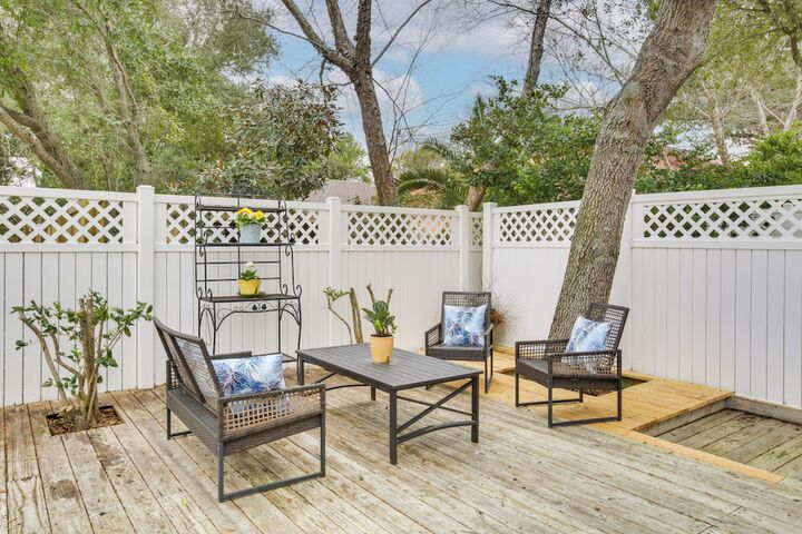 Old Town Bay St. Louis Townhome: Walk to Beach