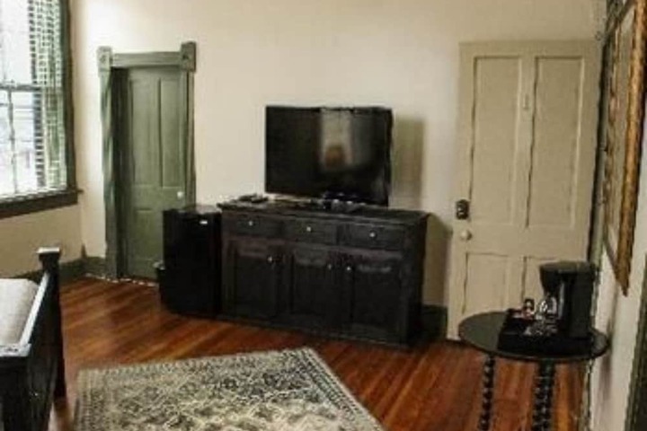 Room 13 of 14