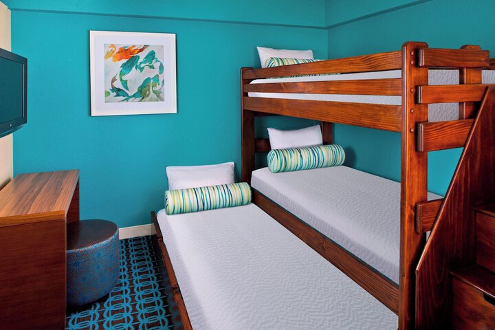 Room 28 of 51