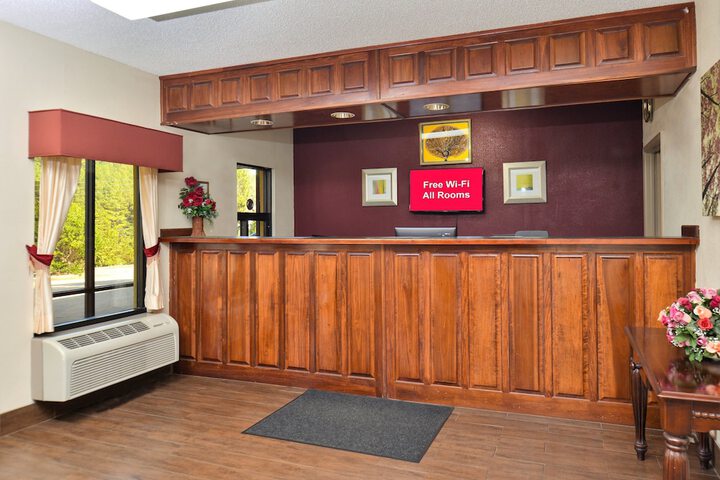 Red Roof Inn Cartersville–Emerson / LakePoint North