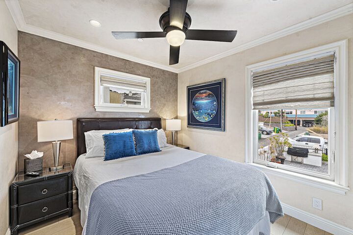Room 105 of 110