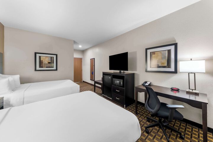 Room 21 of 34