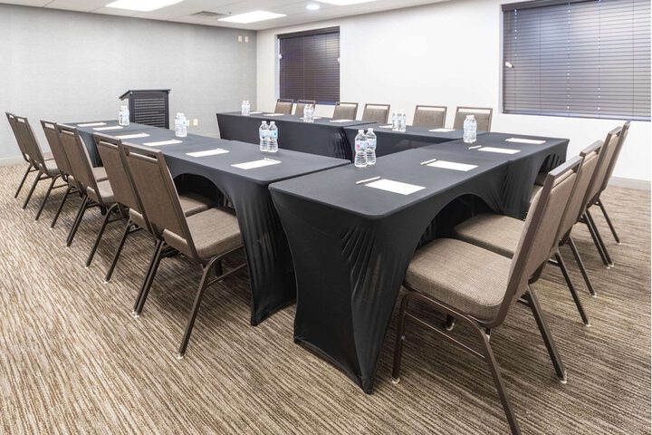 Country Inn & Suites by Radisson Stone Mountain, GA