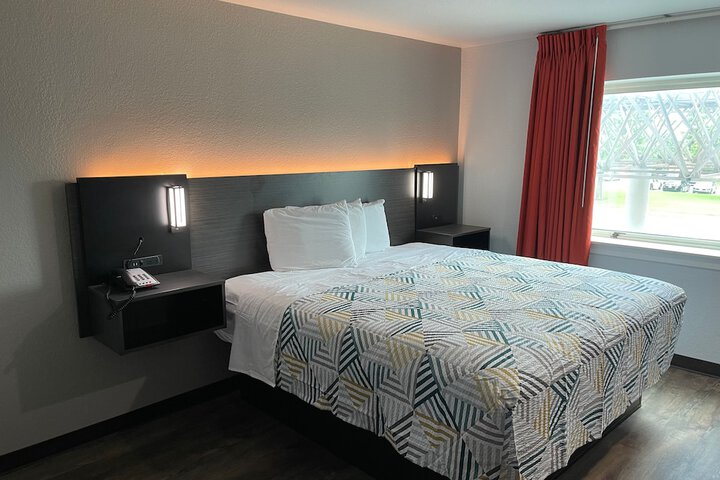 Room 22 of 46