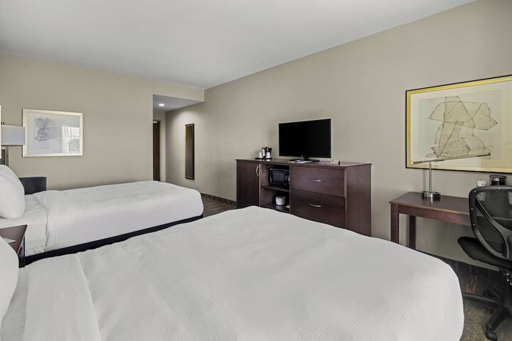 Room 17 of 46