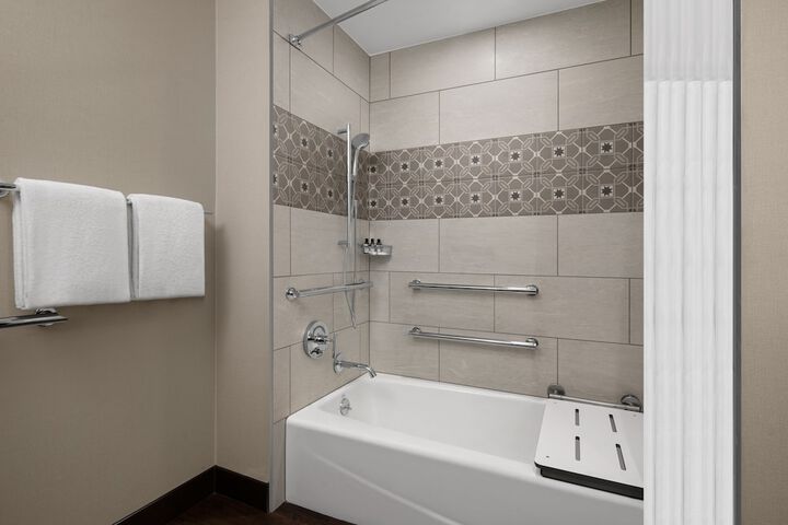 Room 20 of 63