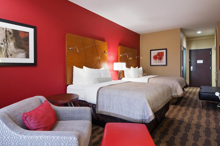 Room 6 of 7