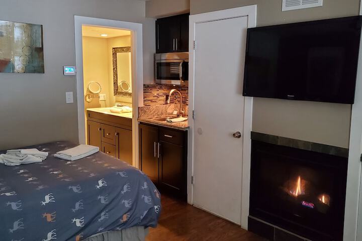 Room 84 of 245