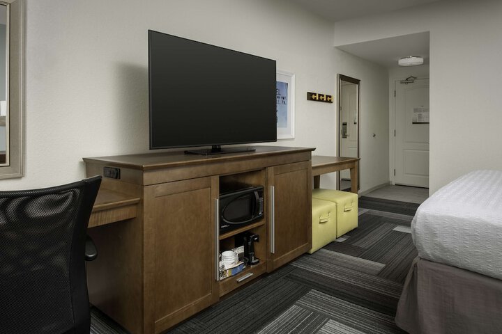 Hampton Inn Pittsburgh / Monroeville
