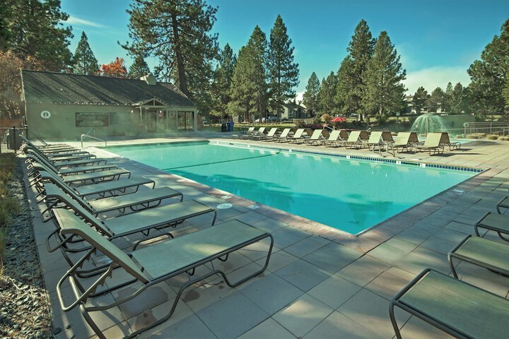 Pool 18 of 110