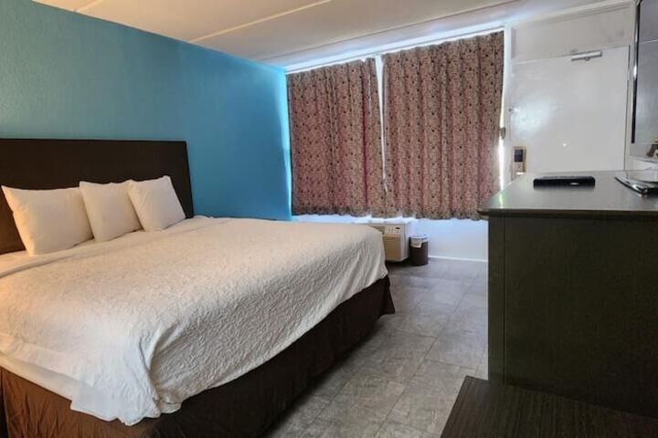 Room 50 of 60