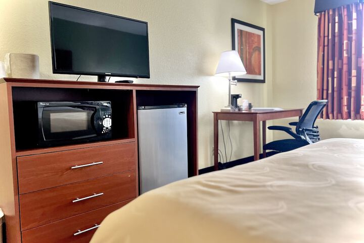 Room 40 of 72