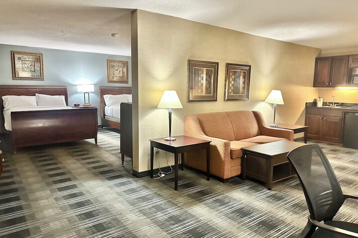 Room 35 of 80
