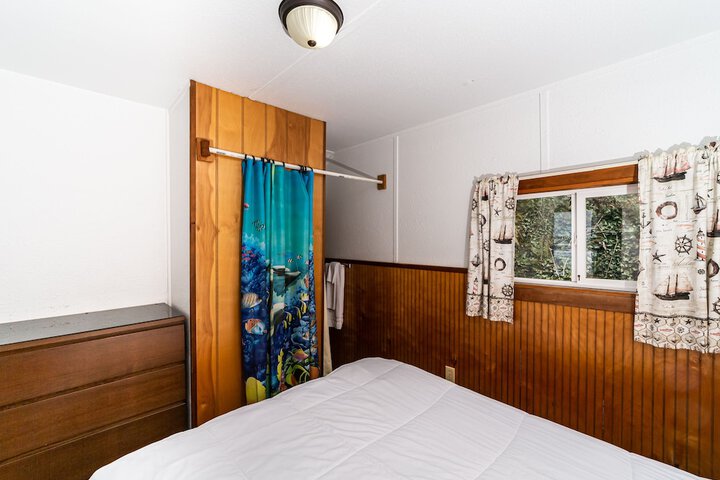 Room 43 of 95