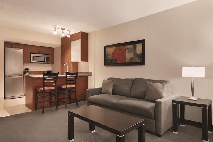 Room 34 of 48