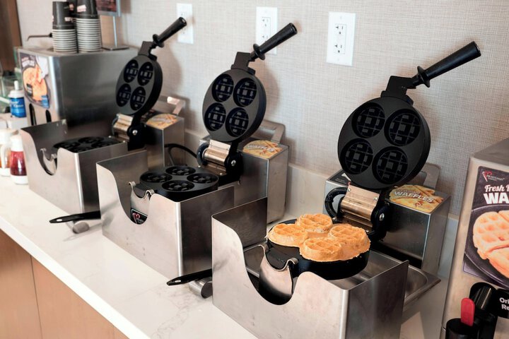 Breakfast/Coffee Service 33 of 36