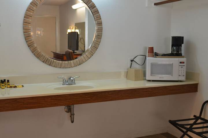 Room 21 of 54