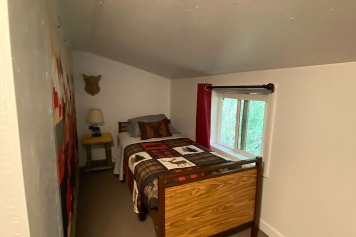 Nauti Otter Inn and Yurt Village