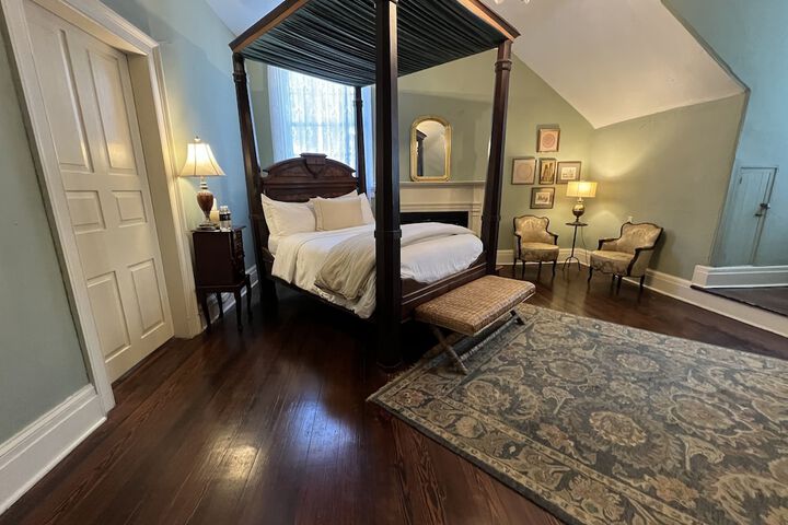 Room 19 of 65