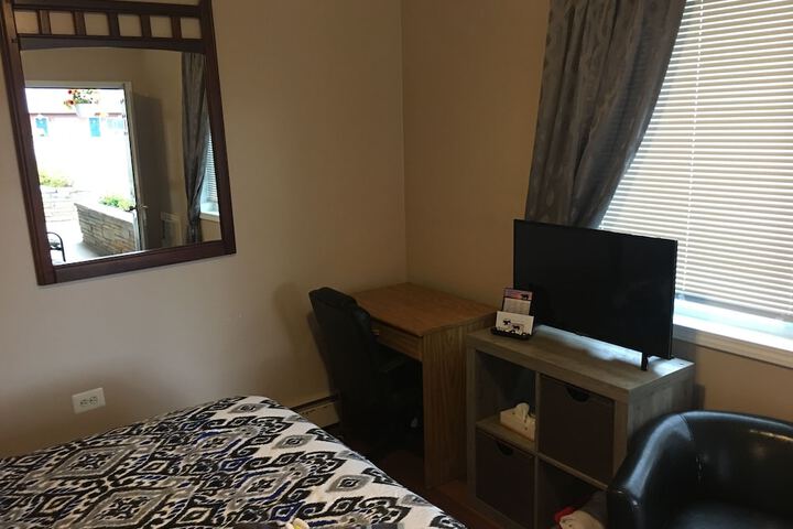 Room 118 of 177