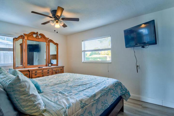 Coral Coastal Retreat