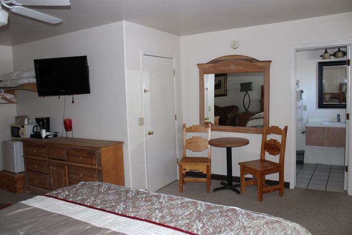 Room 22 of 104