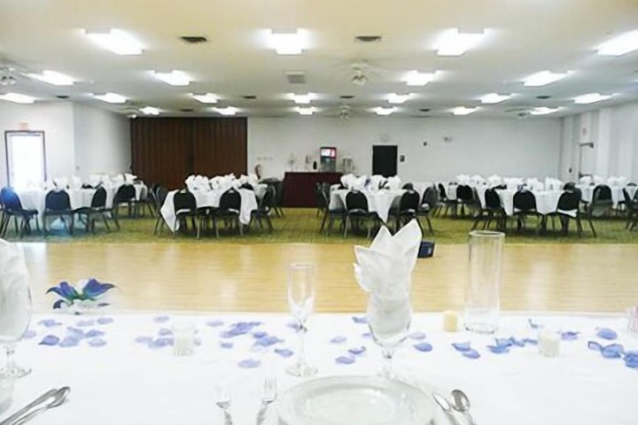 Ballroom/Hall 29 of 43