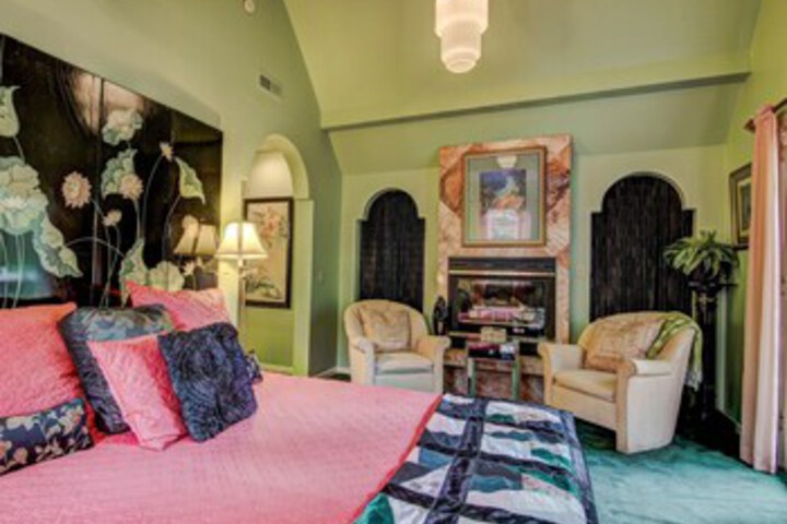 James Mulvey Carriage House Inn