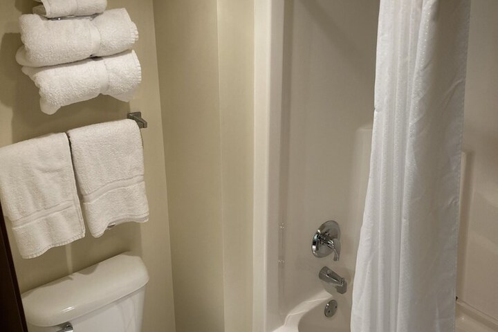 Room 17 of 23