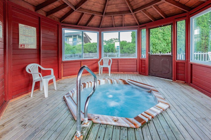 Pool 11 of 57