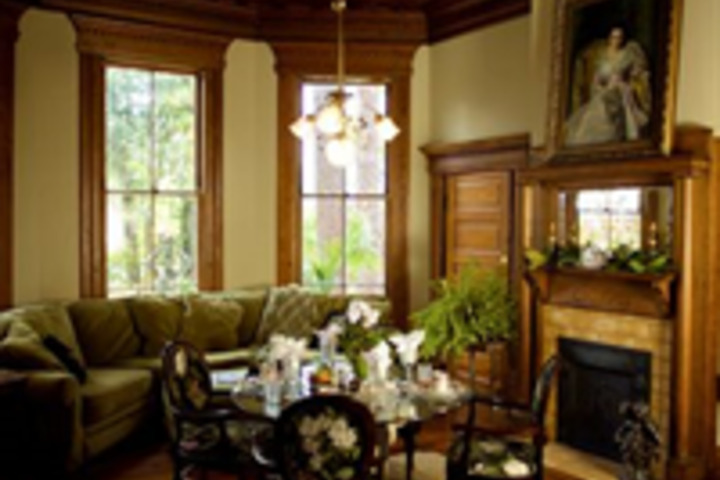 ROSEMARY INN BED & BREAKFAST