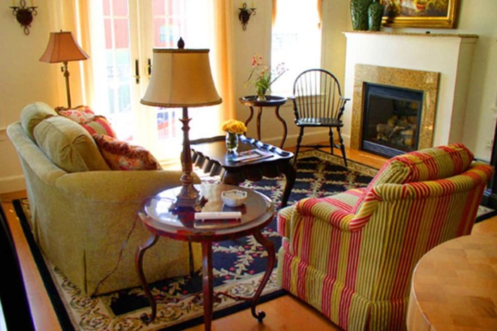 Belfast Bay Inn