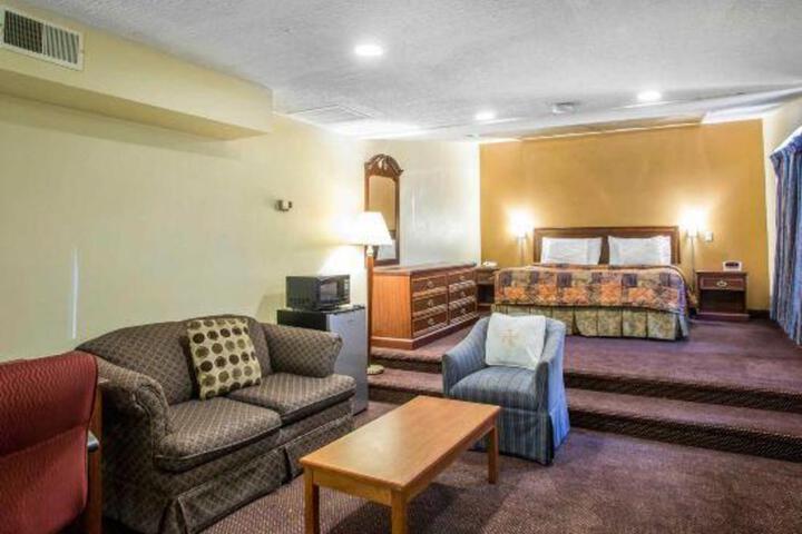 Rodeway Inn