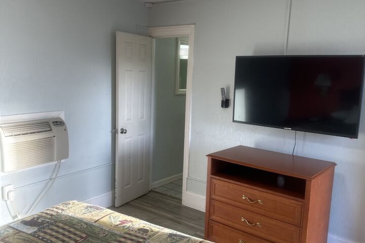 Room 22 of 25