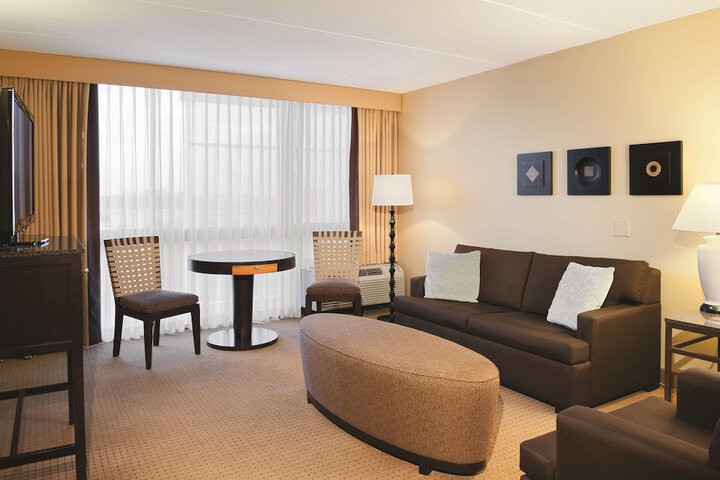 Room 9 of 14