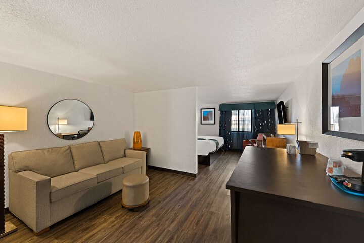 Room 40 of 75
