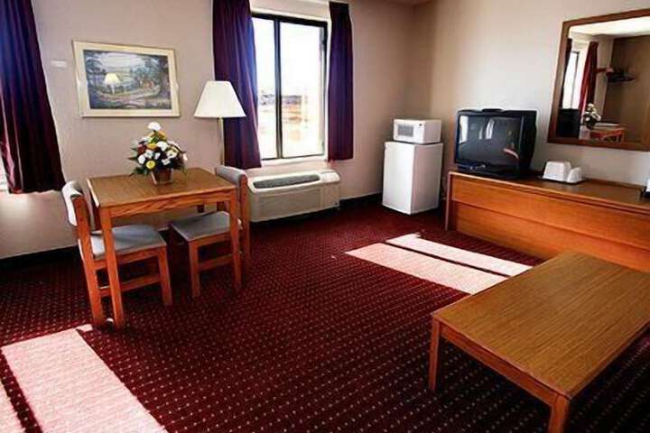 Room 26 of 32