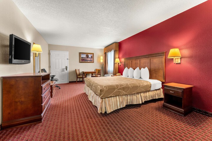 Americas Best Value Inn Montezuma
