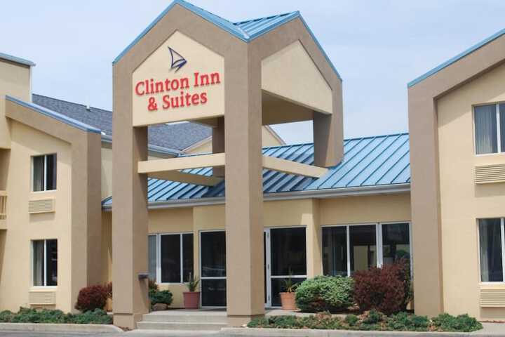 Hotel 3 of 35
