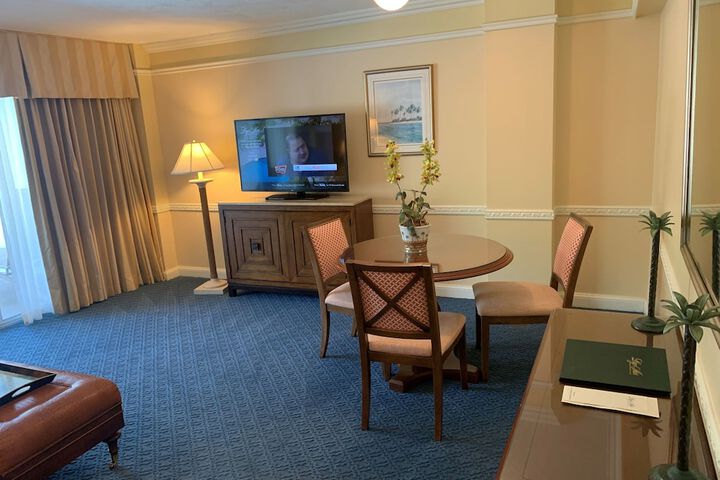 Room 77 of 164