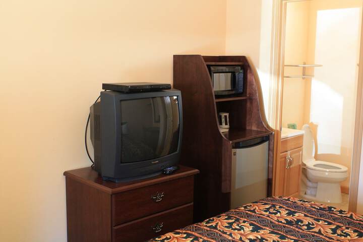 Gold Trail Motor Lodge