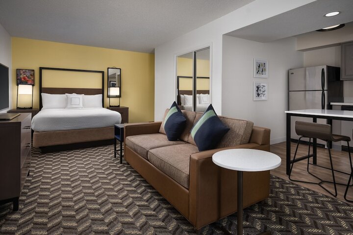 Room 21 of 30