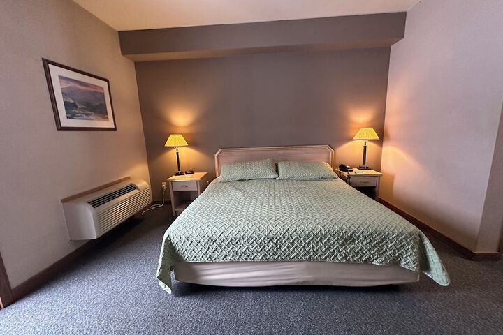Timber Lodge Inn