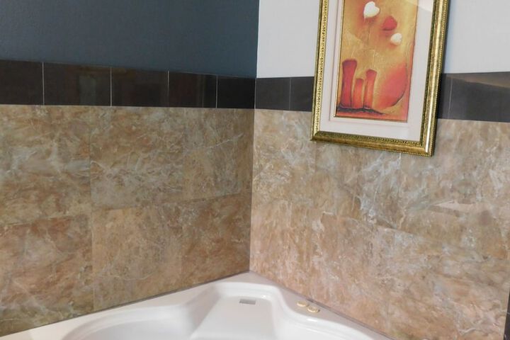 Room 46 of 102