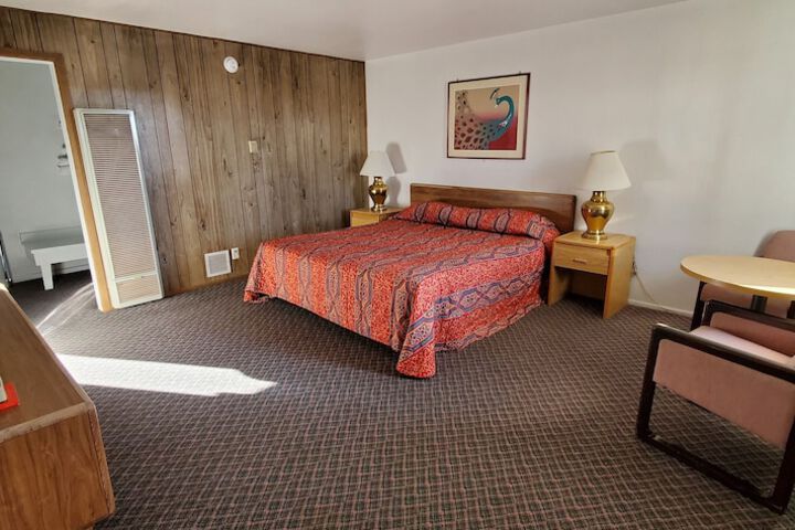 Room 54 of 57