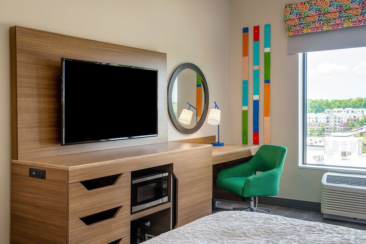 Room 20 of 49