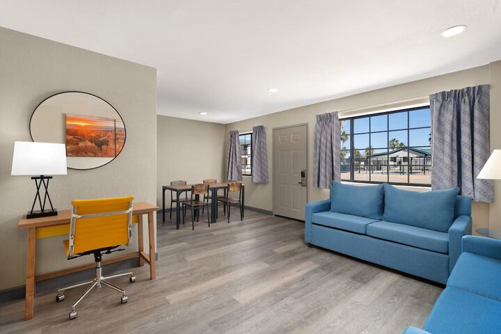 Days Inn by Wyndham Safford AZ