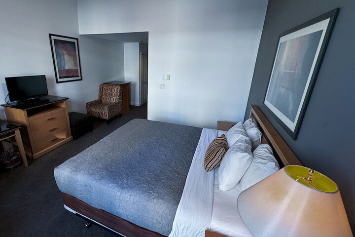 Room 39 of 54