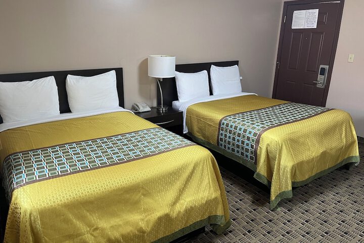 Room 43 of 46